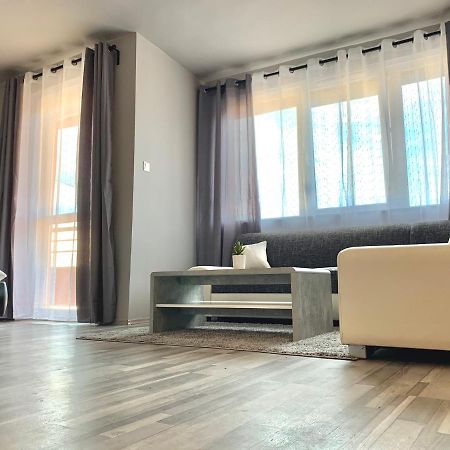 Forint Apartmanok Мисколк Екстериор снимка